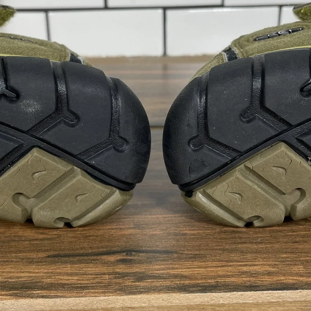 Keen Seacamp II CNX Girls Size 2 Shoes Olive Green Washable Hybrid Water Sandal